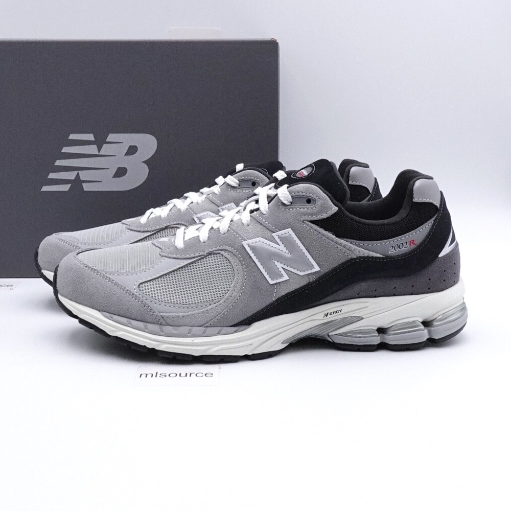 NEW Size 10 Men's New Balance 2002R Sneakers M2002RSG Slate Grey/Black/Raincloud